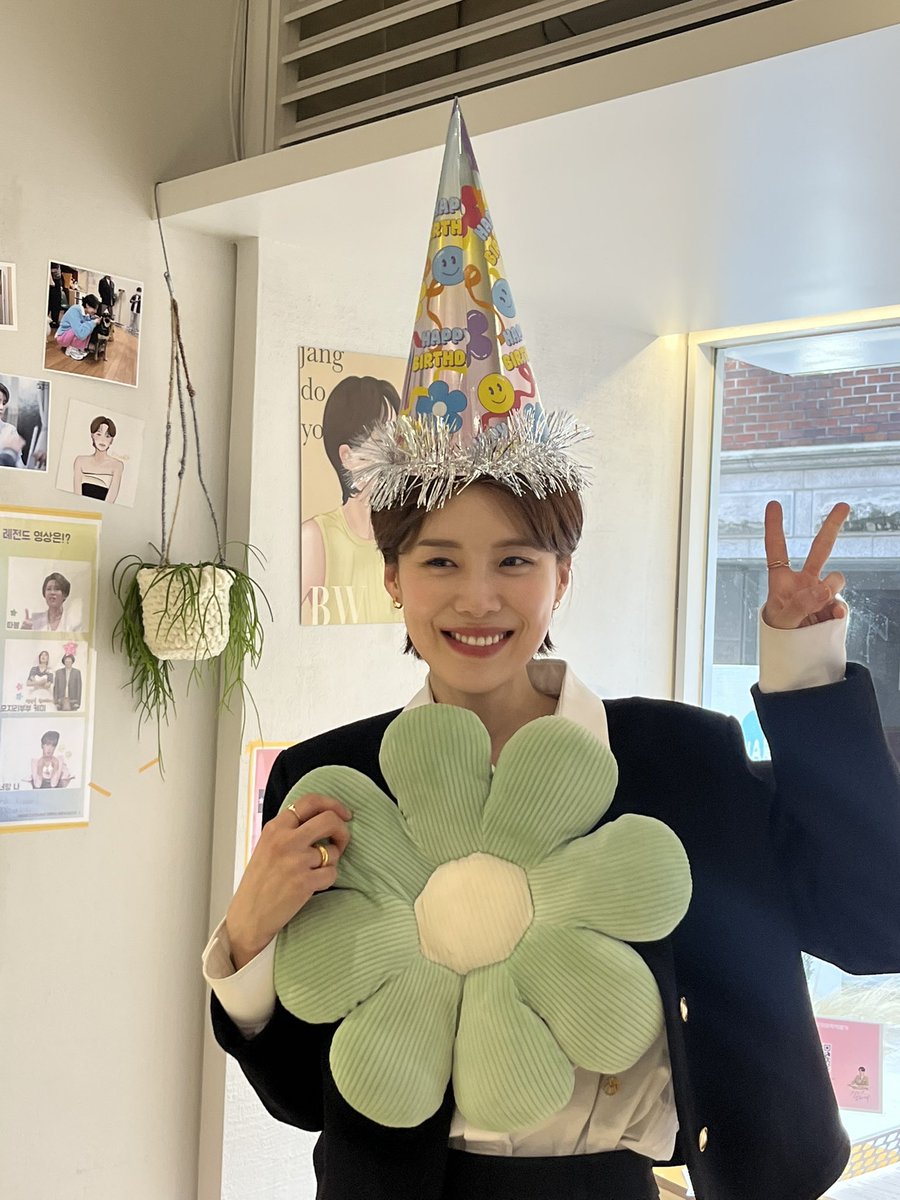 너무 예쁜 도연언니 왔다가셨어요!🥹
언니 태어나 주셔서 감사하고 생일 넘 축하드려요! 🎂🥳💗
항상 웃겨주시고 행복 주셔서 감사해요..🥹💗💗💗

#2024_장도연_HBD_영화제
#내사랑_개그우먼_장도연_생일축하해