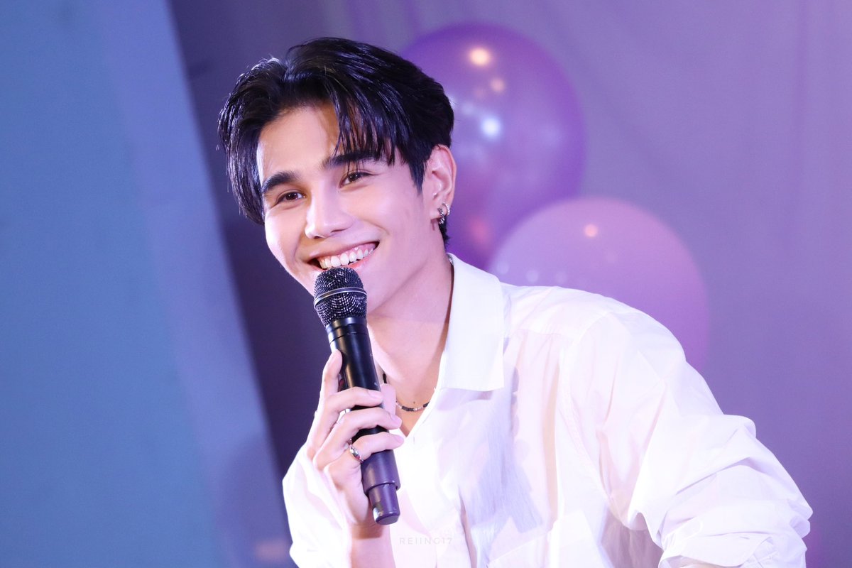 reiing17's tweet image. ขอให้มีความสุขในทุกวันเลยนะ 💜🫶🏻

#JeffBirthdayOnSaturn
#JeffSatur | @jeffsatur 
꒰ #reiing_ori ꒱