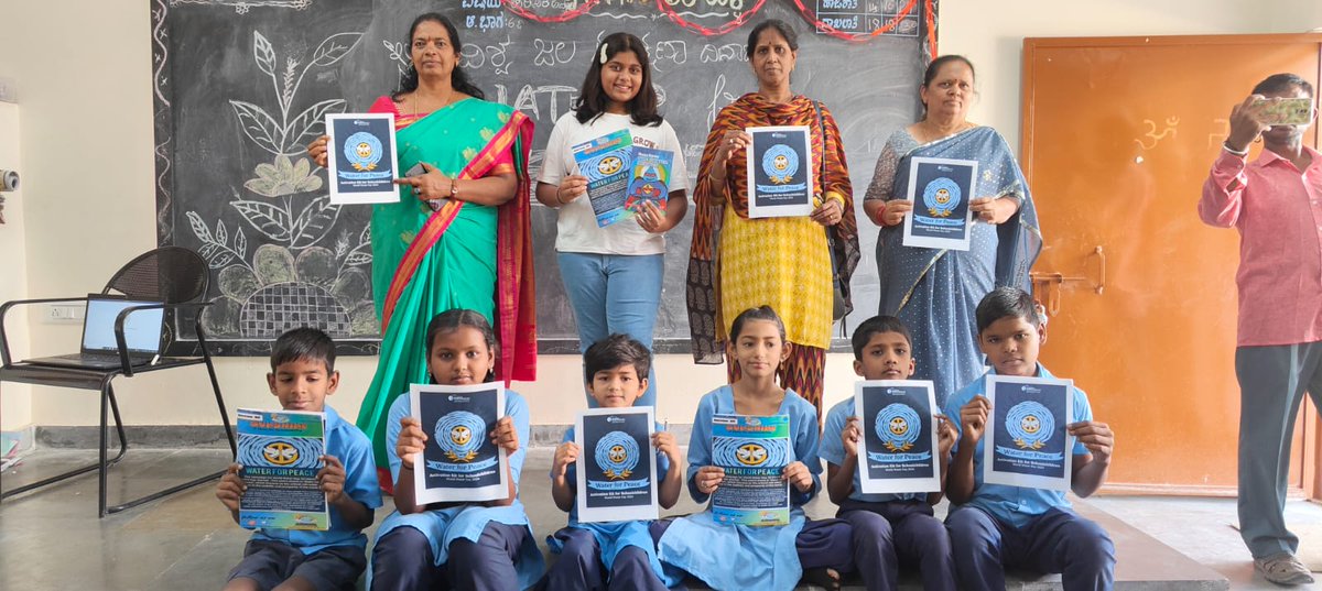 ManyaHarsha_'s tweet photo. As we step in2 the #WorldWaterDay2024 month, #Bengaluru faces acute #WaterCrisis . Blore teen Manya calls fr #WaterForPeace campaign in Schools to spread awarenes on #waterissue &amp; importance to #SaveWater . A pledge is taken fr #waterconservation &amp; #ActNow on  #ClimateEmergency https://t.co/FaPHPUBodN