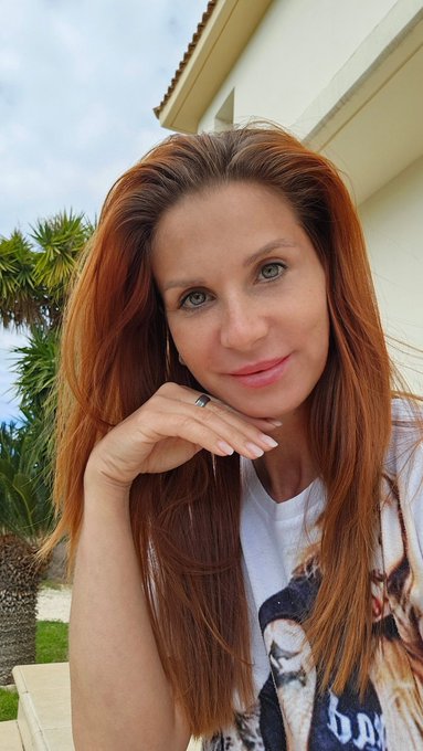 Guten Morgen 😃, ich hab News f&uuml;r Euch...  https://t.co/0EsfC4q911 💋Kussi Bettie https://t.co/CuH1hrF<a href="/tag/friends"class="tags"><span>#friends</span></a><a href="/tag/bikini"class="tags"><span>#bikini</span></a><a href="/tag/beachday"class="tags"><span>#beachday</span></a>