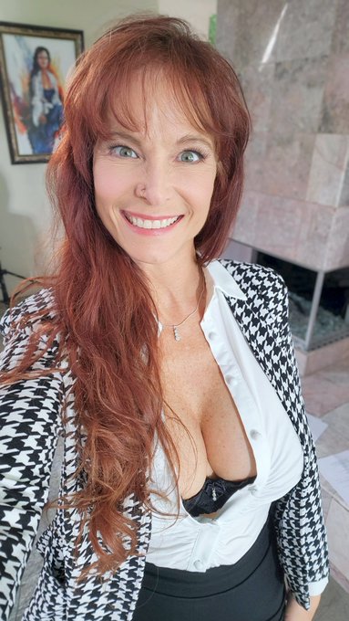 I had another fantastic day filming with @carlosdicknson!!! This time it was for @TeamSkeet @JamesAvalonPix<a class="tags" href="/tag/carlosdicknson">@carlosdicknson</a><a href="/tag/analmom"class="tags"><span>#analmom</span></a>