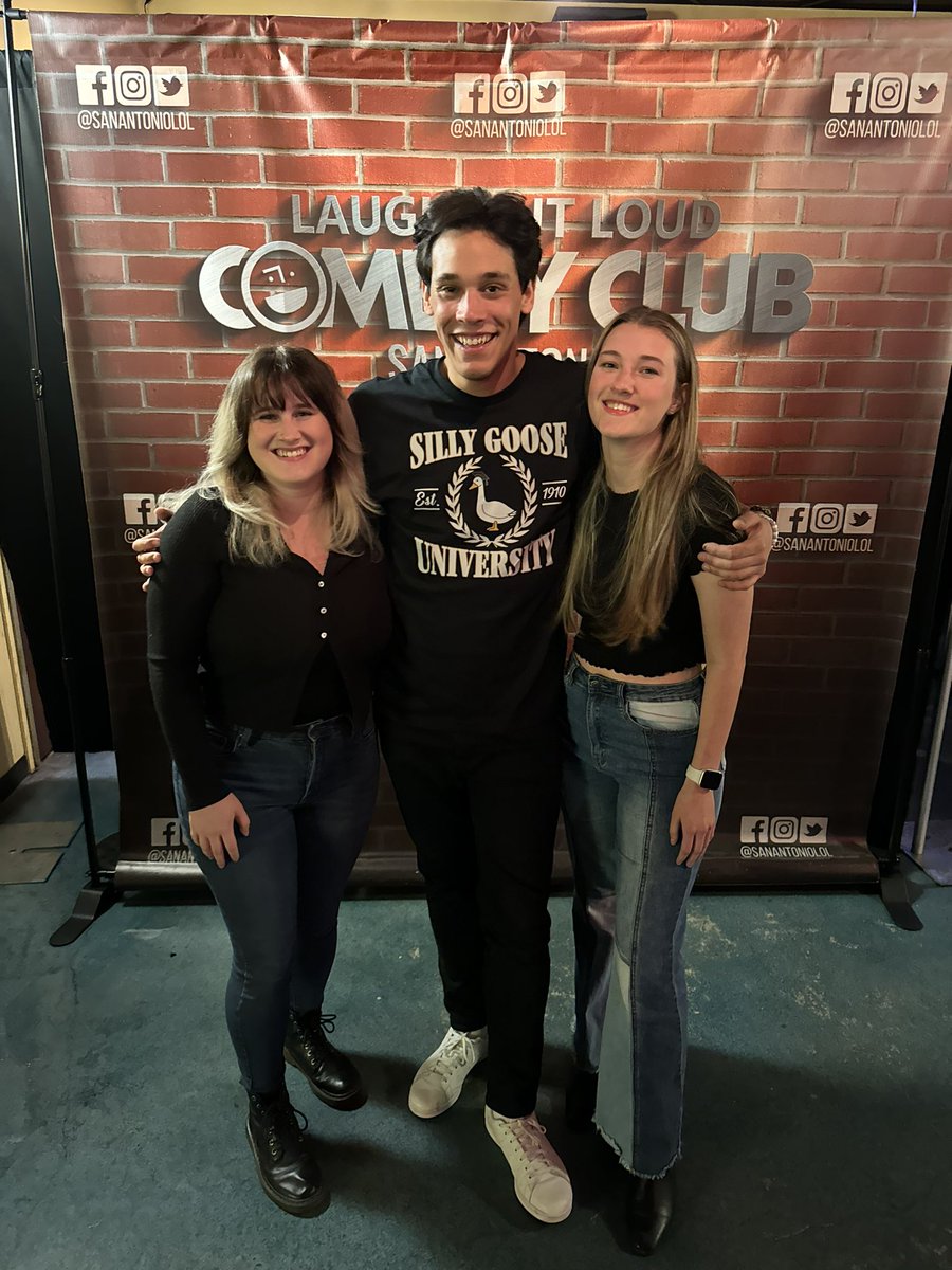 Ericapdaley's tweet photo. So much fun! Thanks for a great night!! @TroyHasEbola @emilypdaley https://t.co/cuf6DfJaJ0