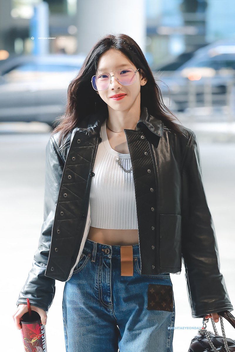 SYLoveTY's tweet photo. Happy birthday to the girl who I love the most❤️ 13 years with you and I will always be with you. 
Happy birthday Kim TaeYeon🎂

#불을_꺼_태연케이크
#FabulousTaeyeonDay https://t.co/19vFw2tYBk