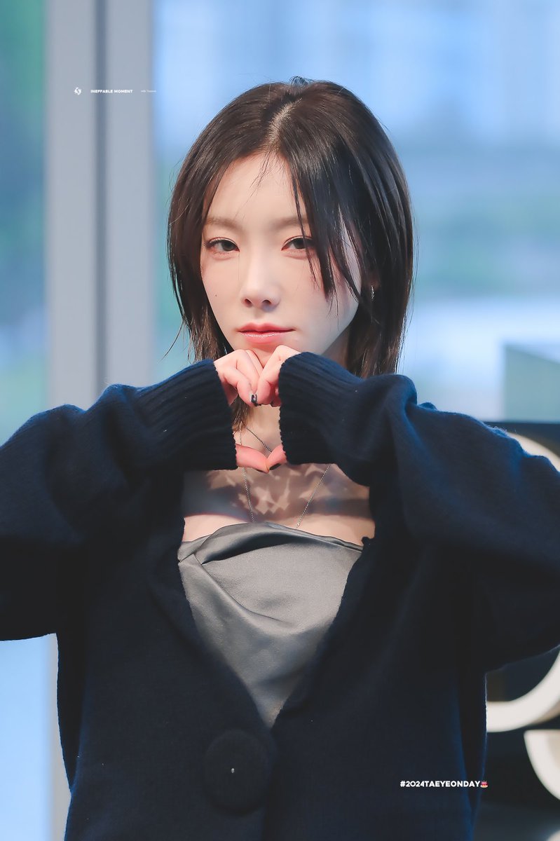SYLoveTY's tweet photo. Happy birthday to the girl who I love the most❤️ 13 years with you and I will always be with you. 
Happy birthday Kim TaeYeon🎂

#불을_꺼_태연케이크
#FabulousTaeyeonDay https://t.co/19vFw2tYBk