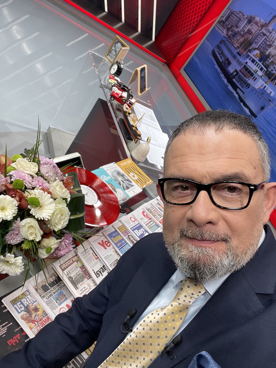 İbrahim Sadri (@ibrahimsadri24) on Twitter photo Bugün 9 mart cumartesi.
Canlı yayın için hazırız.
8.30’dan itibaren gündemi ve hayatı konuşmaya başlıyoruz.
Sizi de bekleriz.
Günaydın..
<a href="/atvdeHaftasonu/">atv'de Hafta Sonu</a> Bugün 9 mart cumartesi.
Canlı yayın için hazırız.
8.30’dan itibaren gündemi ve hayatı konuşmaya başlıyoruz.
Sizi de bekleriz.
Günaydın..
<a href="/atvdeHaftasonu/">atv'de Hafta Sonu</a>