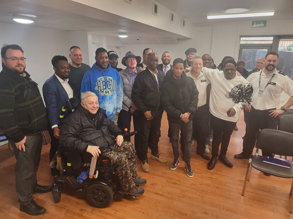 I co-chaired an intense community consultation yesterday <a href="/CroydonVA/">CroydonVA</a> with Scrutiny Officer colleague <a href="/CllrRow/">Rowenna Davis</a>.
Educating local men on the importance of creating male led peer learning on #VAWG 
Also, challenging cultural perspectives on the topic.
#FreezeFightFlightFawn