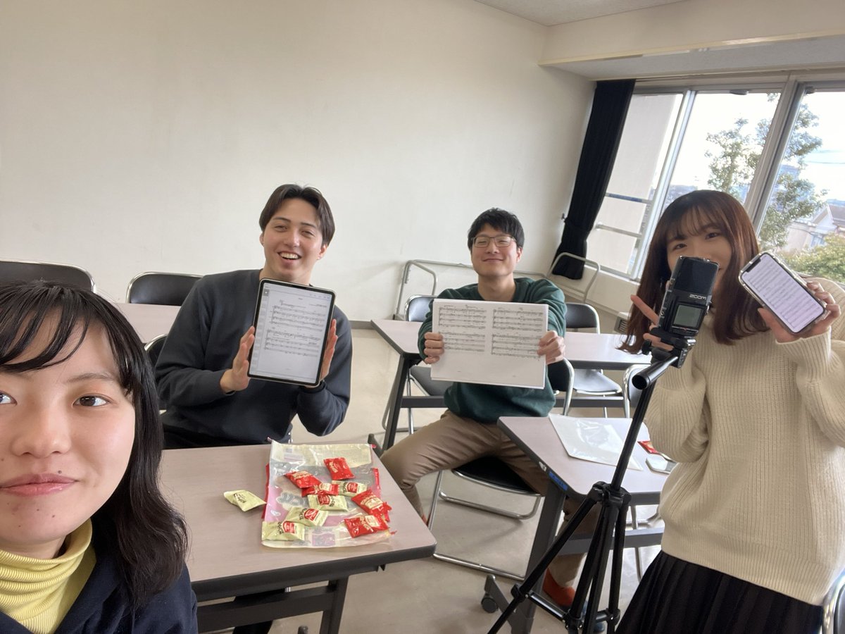 DaytimeFirefly's tweet photo. 仙台にて練習中です♬

#アカペラ
#アカペラ練習 https://t.co/9znD1JRuaL