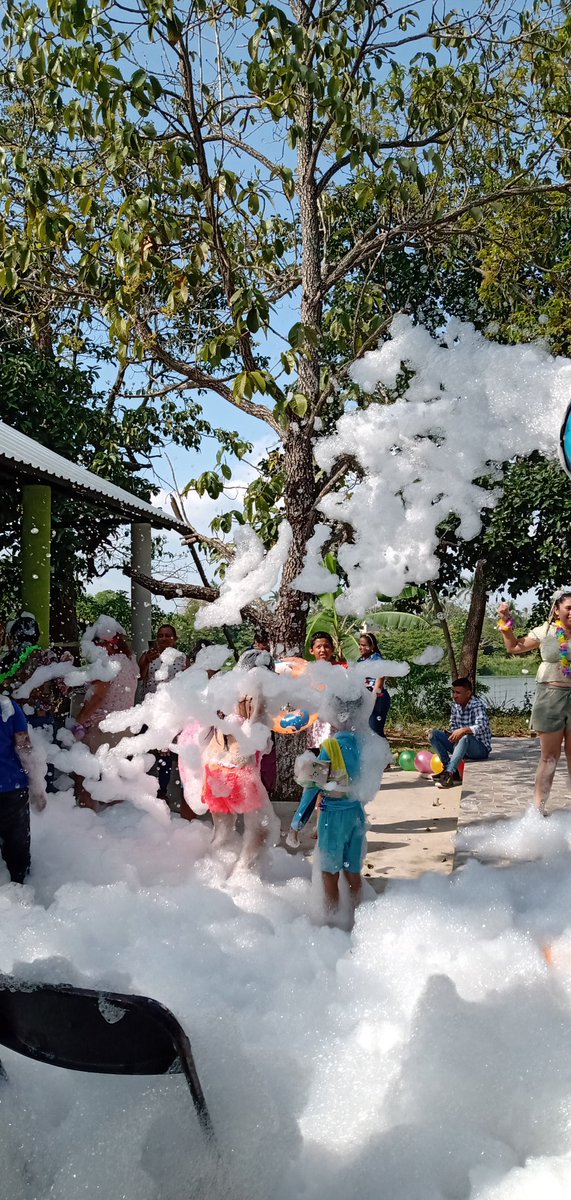 InflablesDp's tweet photo. En esta temporada de Calorsss, nosotros te refrescamos en tu fiesta con cañonazos de espuma.
🫧🌞🫧🌞🫧🌞🫧🫧🌞🫧🫧🌞
Vive la experiencia de la fiesta espuma !!
#foamyparty #fiestaespuma #cañonespuma #albercada #primaveraverano #juegos #fiesta https://t.co/M1MZqXikIe