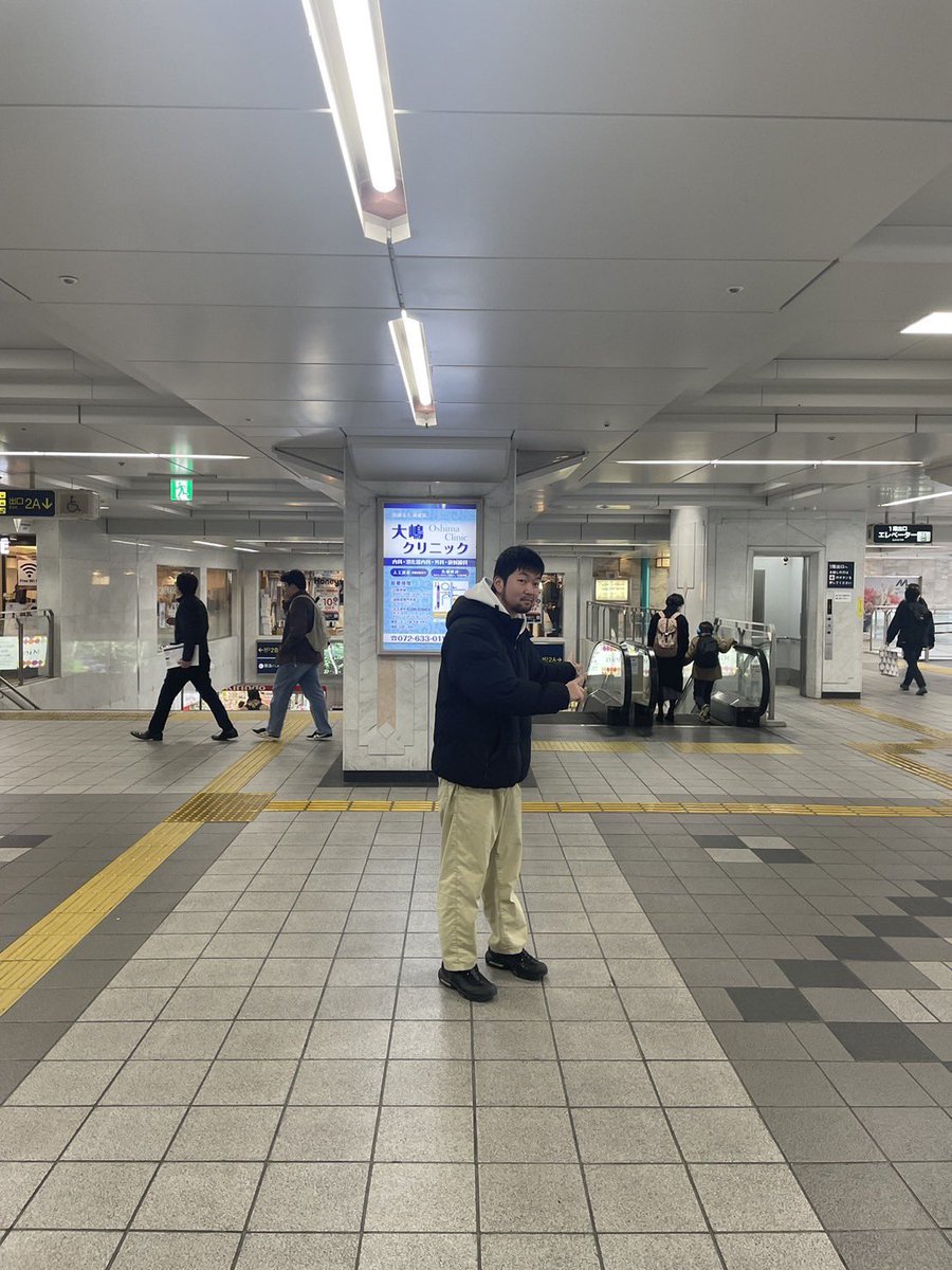 TheWelcome_info's tweet photo. 【会場までの進路】（1/2）
阪急茨木駅の北改札口から出てエスカレーターを下に、右側の出口を出て左に進むと右手に横断歩道が見えてくるので、奥に進んでもらい、左手にあるのがマリアナカフェです！ https://t.co/94cBLOq2wK