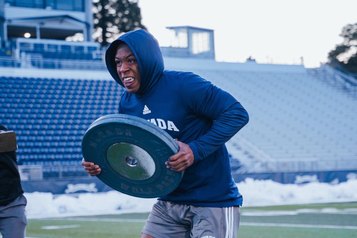 Nevada Football (@nevadafootball) on Twitter photo Grinding through the night of champions.
#BattleBorn | #Launch Grinding through the night of champions.
#BattleBorn | #Launch