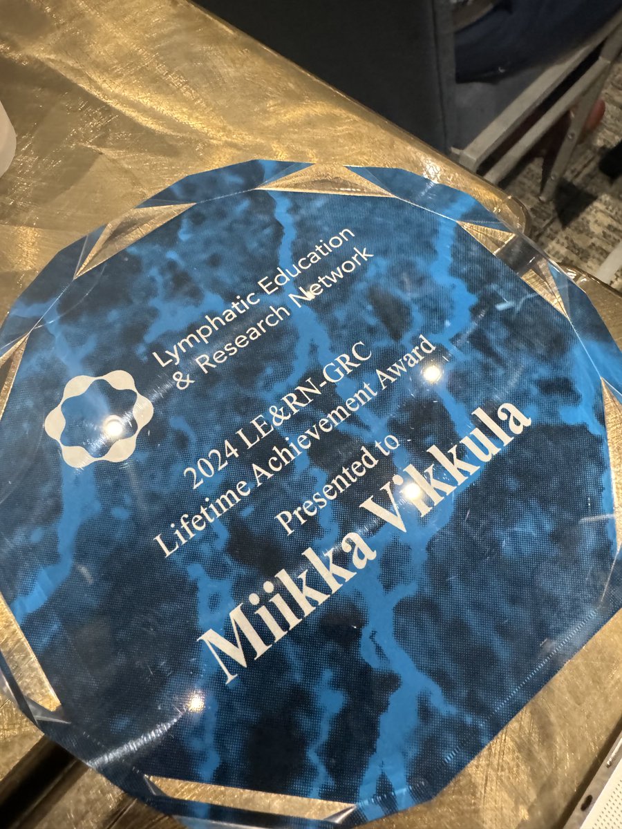 So humbled for having received this Lifetime Achievement Award by #LE&RN for our work on #lymphedema and lymphatic #malformations. I hope the numerous projects being run all over the world will bring us to novel therapies for these #chronic diseases. #vascern #deduveinstitute
