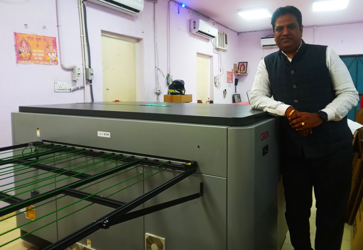 Join us in extending a warm welcome to our newest customer! Shree Krishna Graphics from Noida has just enhanced its plate-making capabilities with the CRON CtCP System. lnkd.in/gEF7pVan #CRON #PlateMaking #ShreeKrishnaGraphics #offsetprinting #commercialprinting #ctp 🎨🖨️