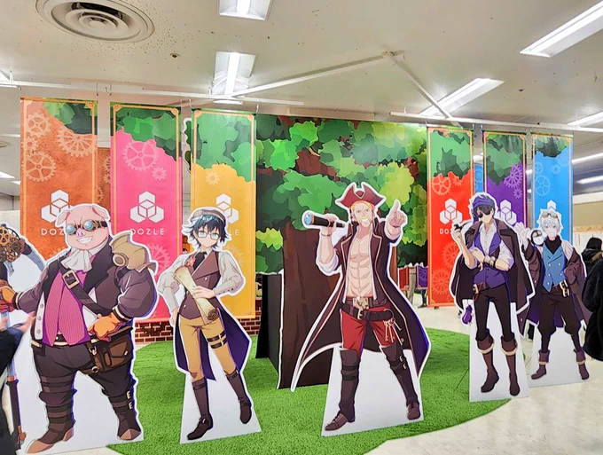 #ドズル社ミュージアム娘と行ってきた!!!楽しかった!中にはぎっしり展示があったよー!私のファンアートもスライドで展示していただけてました、ありがたいサンシャイン通りにドズル社の皆様の旗が飾ってあって感激しました! 