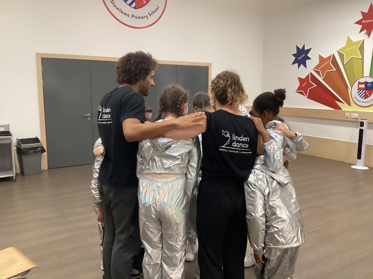 We’re very lucky here at Stowlawn to have professional dancers Chris and Sara from <a href="/linden_dc/">Linden Dance Company</a> come in and support our dance team on their journey. We are so grateful for all their hard work and effort that and are so proud of all of the children ⭐️💪