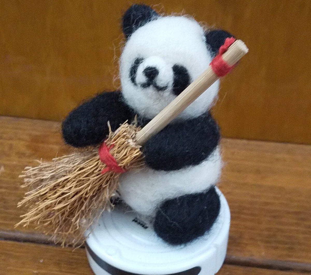 kansaitushin's tweet image. 久しぶりに陽射しがある大阪市内
通販、ご来店有難うございます🐼
お迎え頂きましたパンダ🐼
#つるぴかパンダとふわもこパンダ展 も今日明日2日間です
お待ちしております!

#moimoi #PANDA #パンダ好き
#通販可能