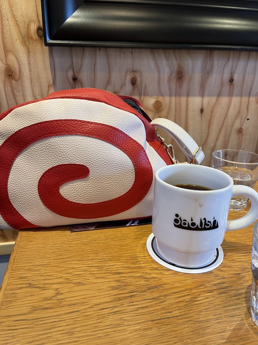 dqx_yukapon's tweet photo. ポスト見て友達もやってきた🤣

 #8ablishtoyama
 #滞在5時間 https://t.co/J928GsPRG6