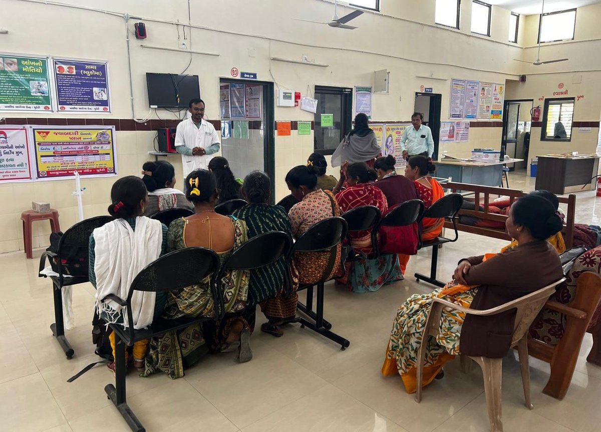 CdhoSabarkantha's tweet image. #RBSK MO talk on National Birth defects Awareness month In Asha meeting on Ayushman Aarogy Mandir.
#birthdefect #Healthcare #HealthForAll