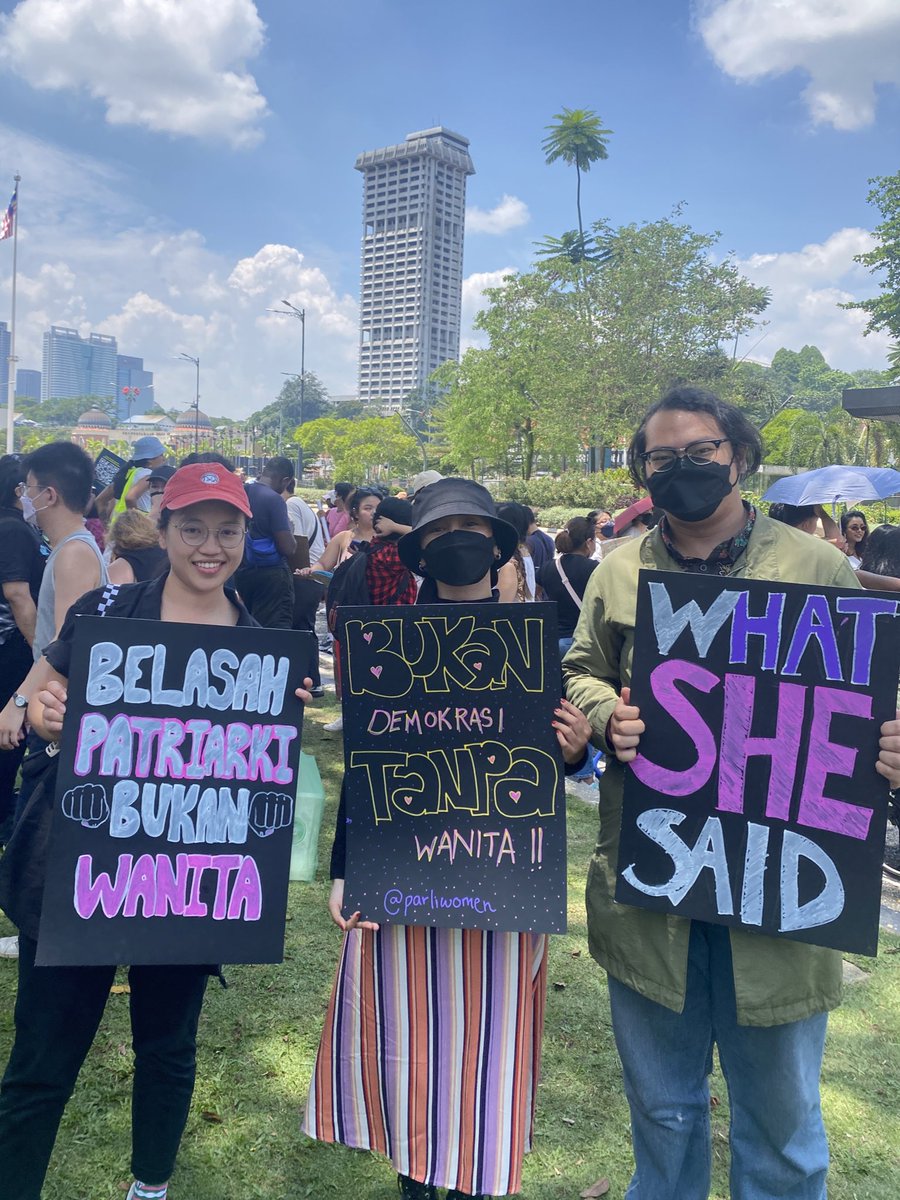 Today, we march for change in Malaysia! 🇲🇾✊🏼

It's time for Malaysia to recognize the power of women in politics & embrace a more inclusive, representative democracy. 

Let’s ensure that every woman’s voice is heard & valued in shaping the future of our nation.

#WomensMarch2024