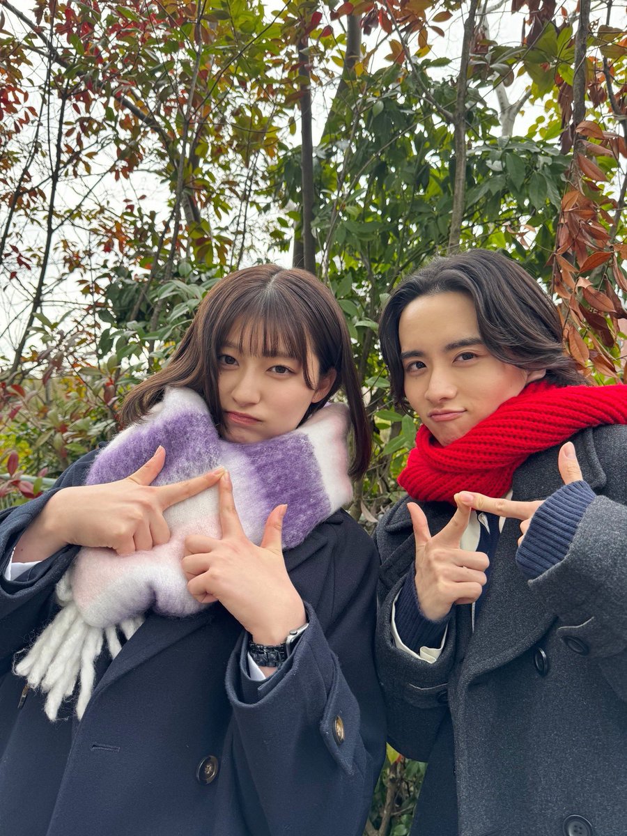 mars_tvasahi's tweet photo. #マルス日和🤳
￣￣￣￣￣￣￣

＼ぶりっ子してる2人発見🧏‍♂️🧏‍♀️／

第7話 無料見逃し配信中🐺‼️
▶︎https://t.co/eepofbbFQv

#板垣李光人 #吉川愛 
#道枝駿佑 #なにわ男子

『#マルス-ゼロの革命-』
最終章 3/12(火)よる9時👉👈 https://t.co/401i5Xko74