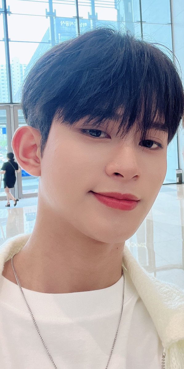 winstonluver's tweet photo. boyfriend https://t.co/4k5BdGqlf8