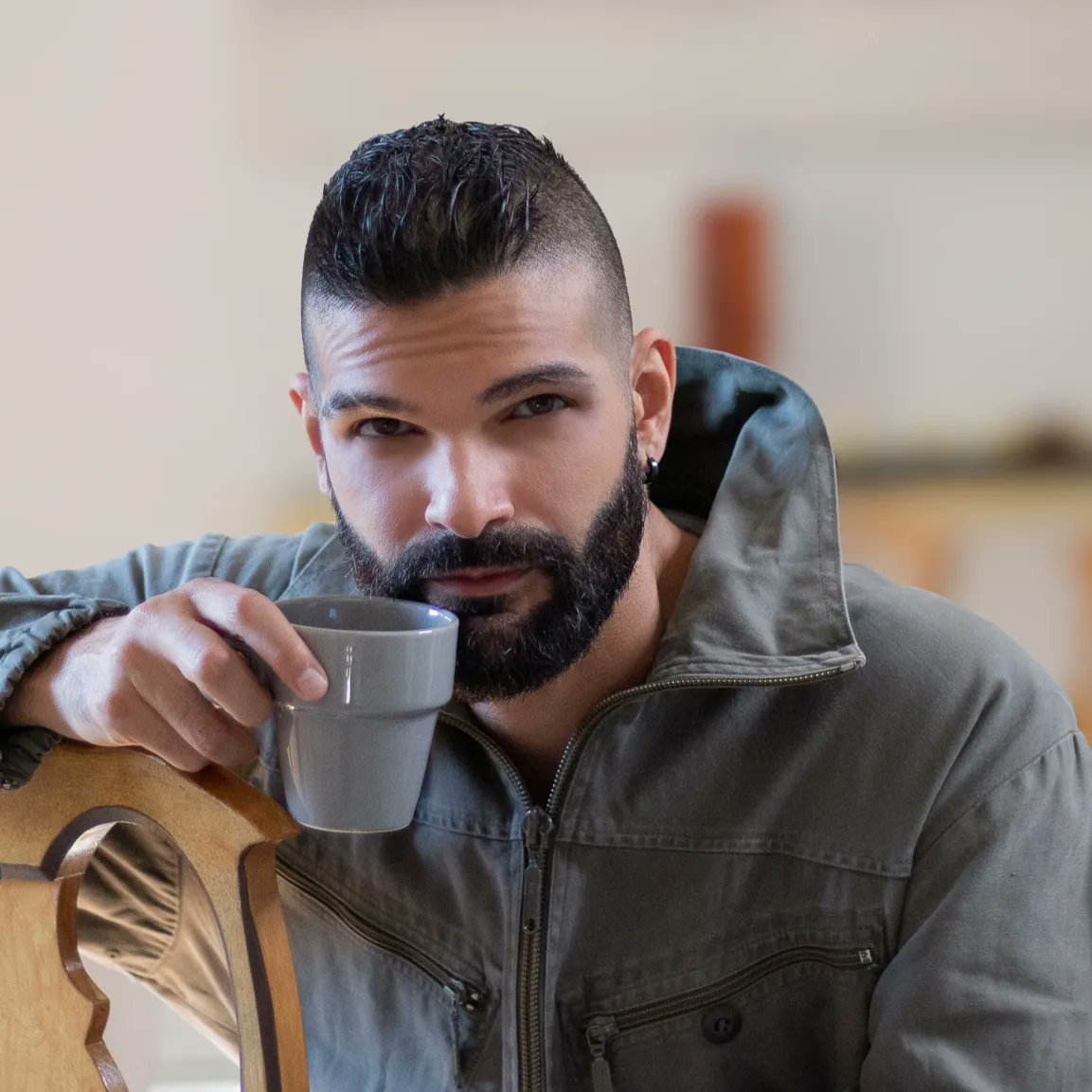 But first, coffee. ☕️ Photo by @asmarsary Dressed by @signatureboutiques #MikeMassy #مايك_ماسي #coffee #قهوة