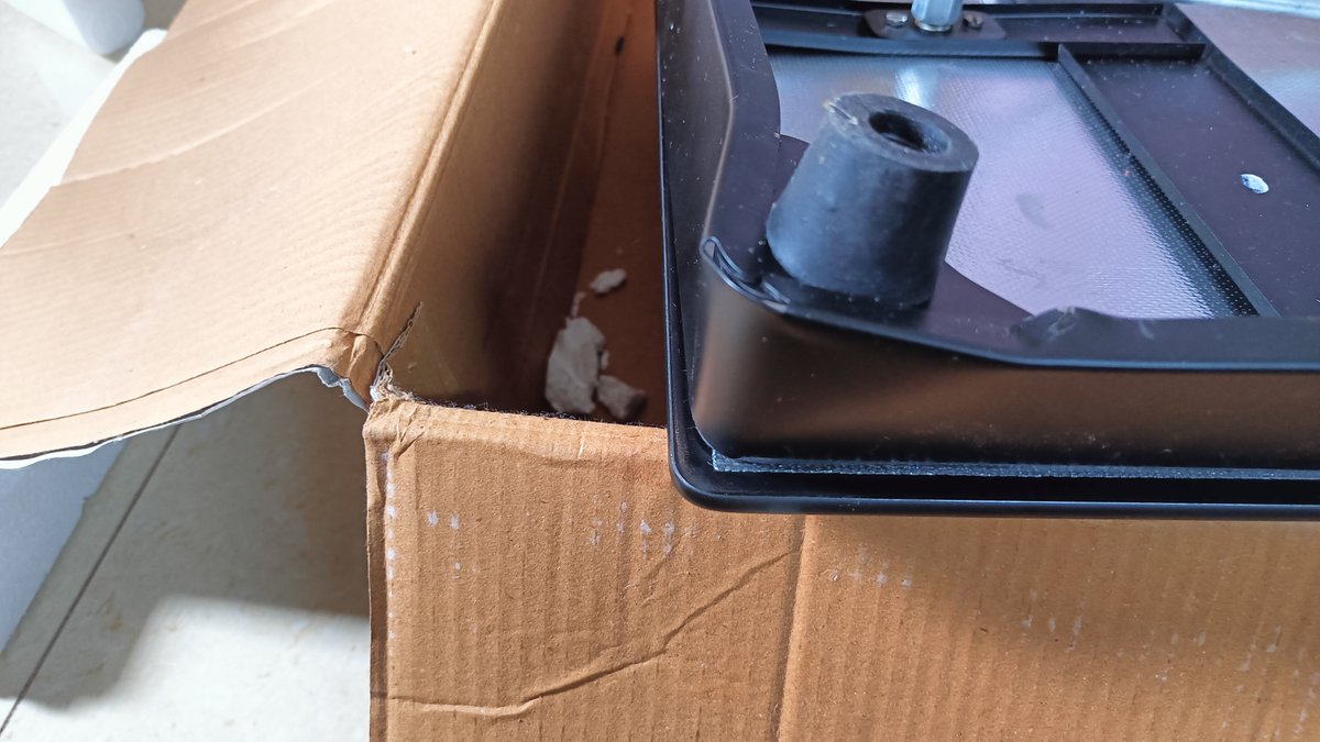 sunnysdawn's tweet photo. I am attaching the bill from flipkart and the dents stove has with 2 photos

Please reply to this tweet and assist https://t.co/6EOxgnRKw6