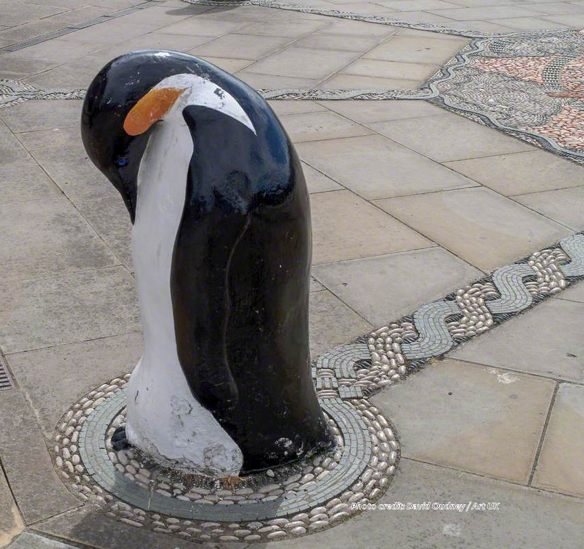 #Dundee, where #SGHT head office is, is 1/2 a world away from #SouthGeorgia, but the city’s #penguin #sculpture means we feel right at home. sght.org #PublicArt #DundeeCity #LoveDundee #SouthGeorgiaHeritageTrust @DundeeCityCouncil @DundeeCulture @DiscoveryDundee