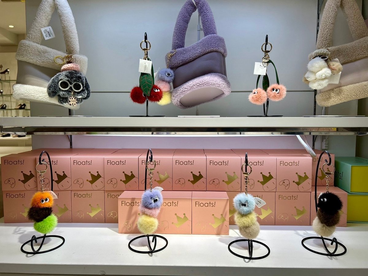 Floats！ POP-UP STORE □4月8日(月)まで □A館2階=プロモーション