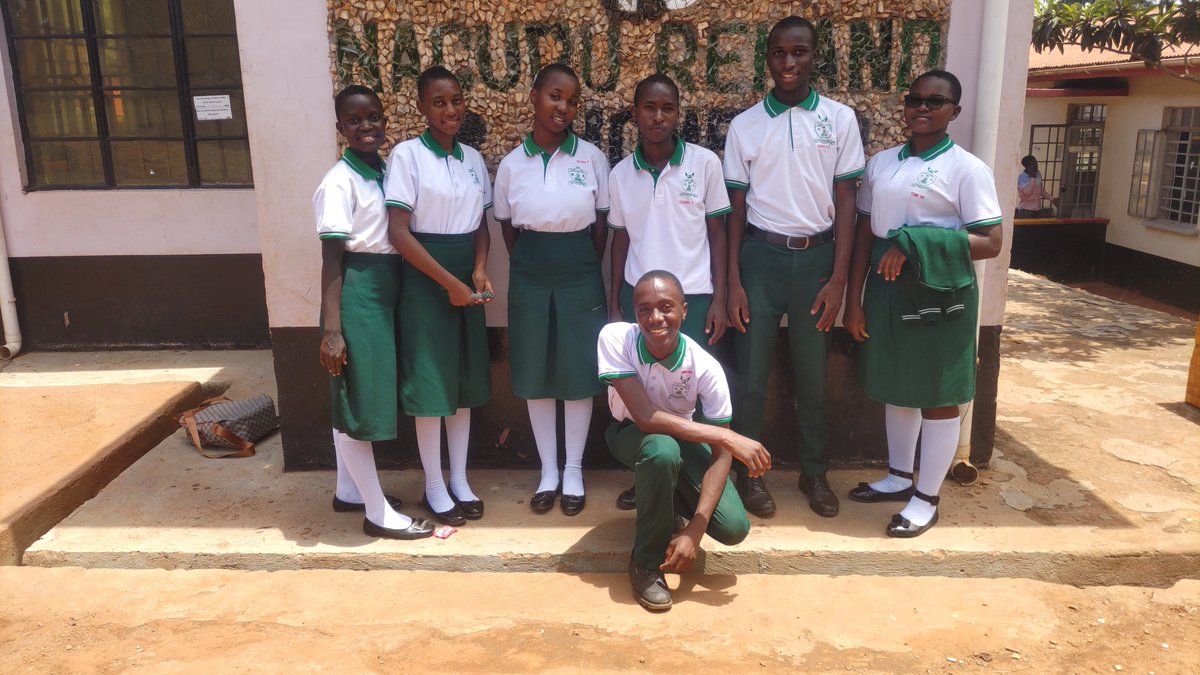 Interact Club of Kireka High School in conjunction with the Scripture Union do their first project at Naguru Remand Home
They donated a consortium of goodies collected from amongst themselves
The hearts of service creating hope in the world
#YouthService
#RCK