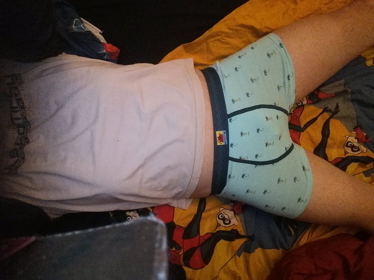 NewboyAbsl's tweet image. Today i'm trying Big boys briefs.
I have two questions :
Which one is the best?
Do you think i'll keep them dry?