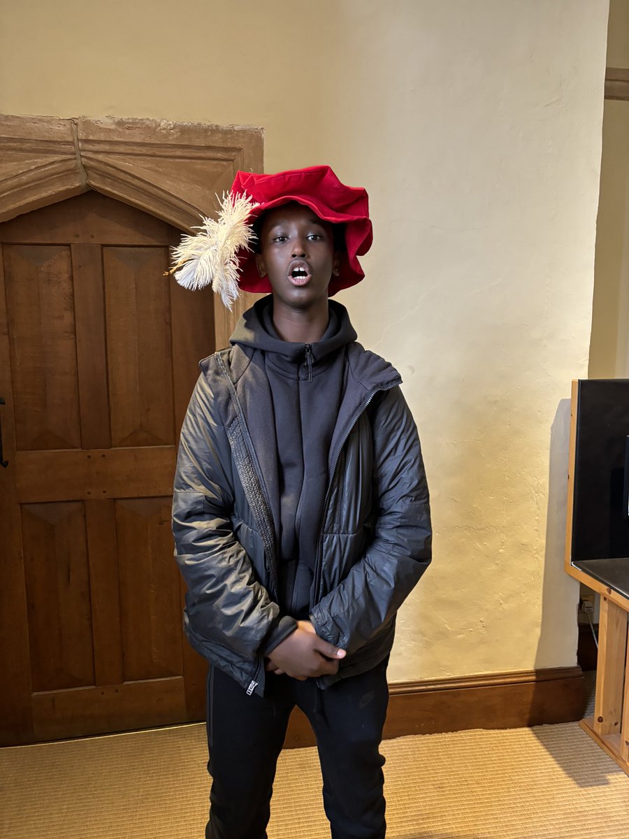 teacherphoenix's tweet photo. Yesterday @Addeys300 students went on a 177km adventure 
 to @EHKenilworth Castle for the OCR GCSE tour! @OCR_History students dressed up, explored the ruins and listened to the history of the castle! 1/2 https://t.co/AXfxI5myC2