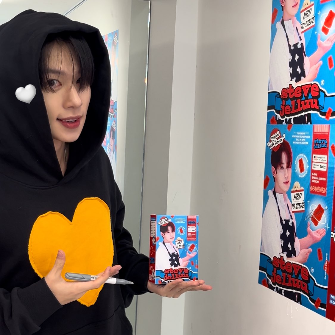 스쩰루 모델 실제로 오심ᵎ
실물이 더 잘생겼어요⑉♥