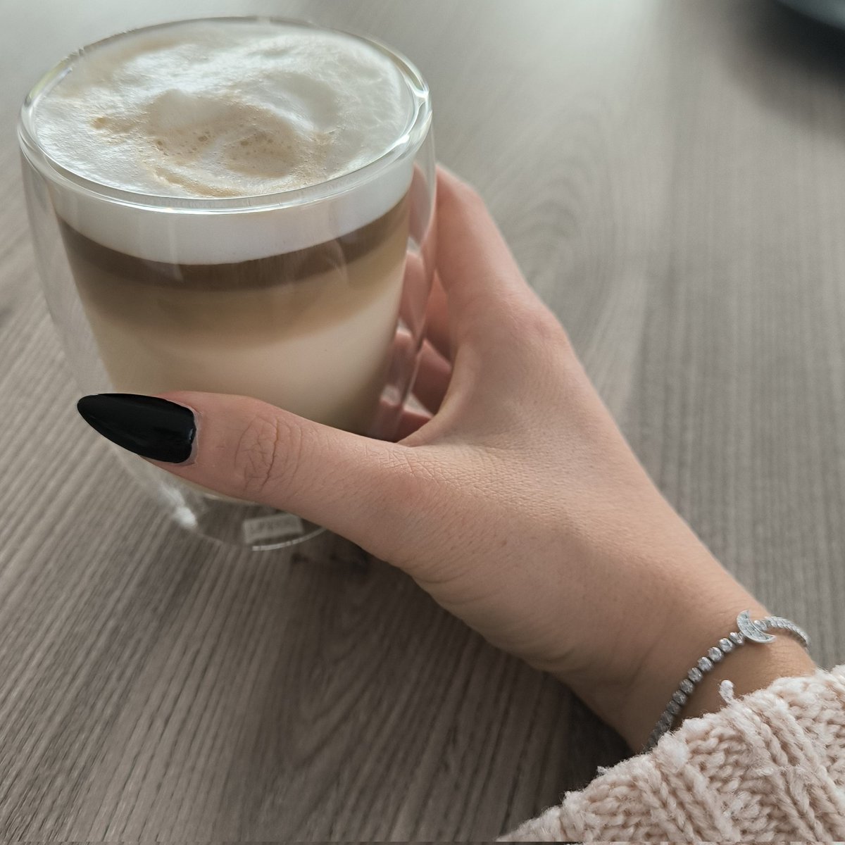 Ich will keine "Guten Morgen" Nachrichten, ich will "Guten Morgen" Überweisungen, AUF MEIN KONTO 🥵😈🤑

#paypiggyneeded #zahlschweine #goddess #tribute #cashqueen
#findoms #findommeworship #footing #cashandgo #sklave