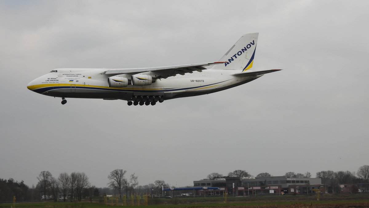 EHEH_Spotter's tweet photo. 🇺🇦 Antonov Airlines Antonov An-124 UR-82072 as flight #ADB593F  @ EHEH runway 03 , 07/03 ☁️

#NLspot https://t.co/4hXkuu06N5