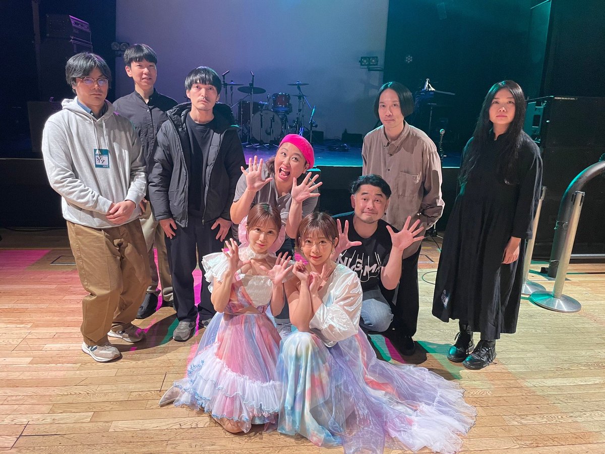 otome_f's tweet photo. 「おとといフライデー ラストライブ2016-2024」ありがとうございました！おとといフライデーとしての8年間を、みなさまのあたたかい声援とともに終えることができ感謝しかありません🥲これからも、おとといフライデーの音楽を聴き続けて頂けたら嬉しいです✨ https://t.co/tx2Xckcm1x