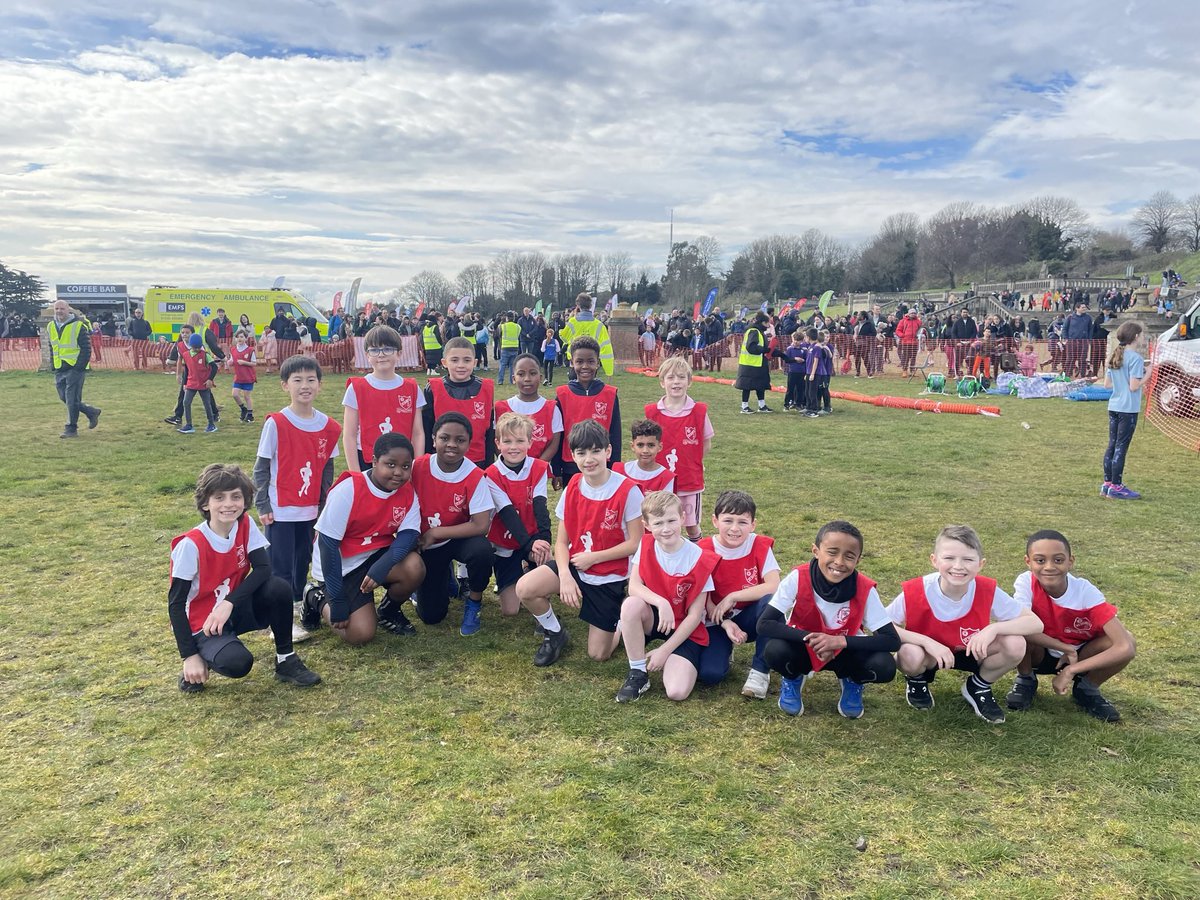 A massive well done to all our runners in Year 3 and 4 at the Bromley Primary schools cross country event this morning! Over 80 of you ran! Thank you to our 10 members of staff who attended also! @BPSCCA