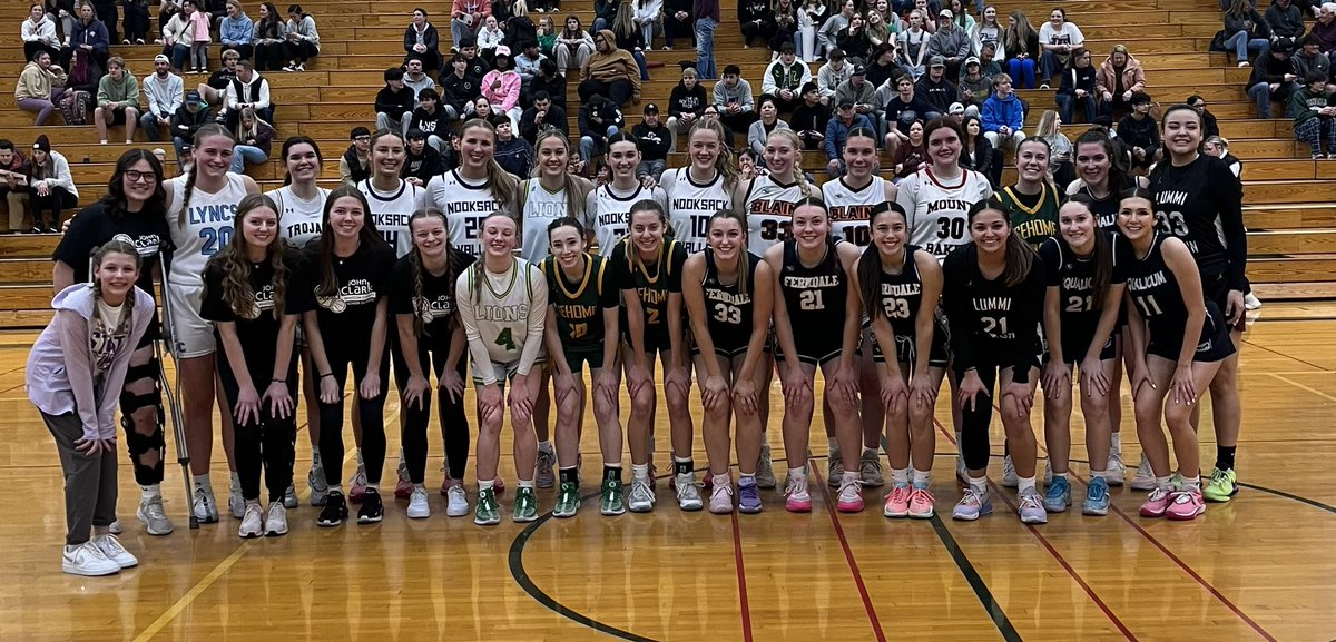 KPUG's tweet photo. Pix from Friday night’s John Clark Whatcom County Senior Classic at Lynden High School’s Jake Maberry Gym. The annual event features all star players from girls &amp; boys teams. https://t.co/0eUP91NpXd