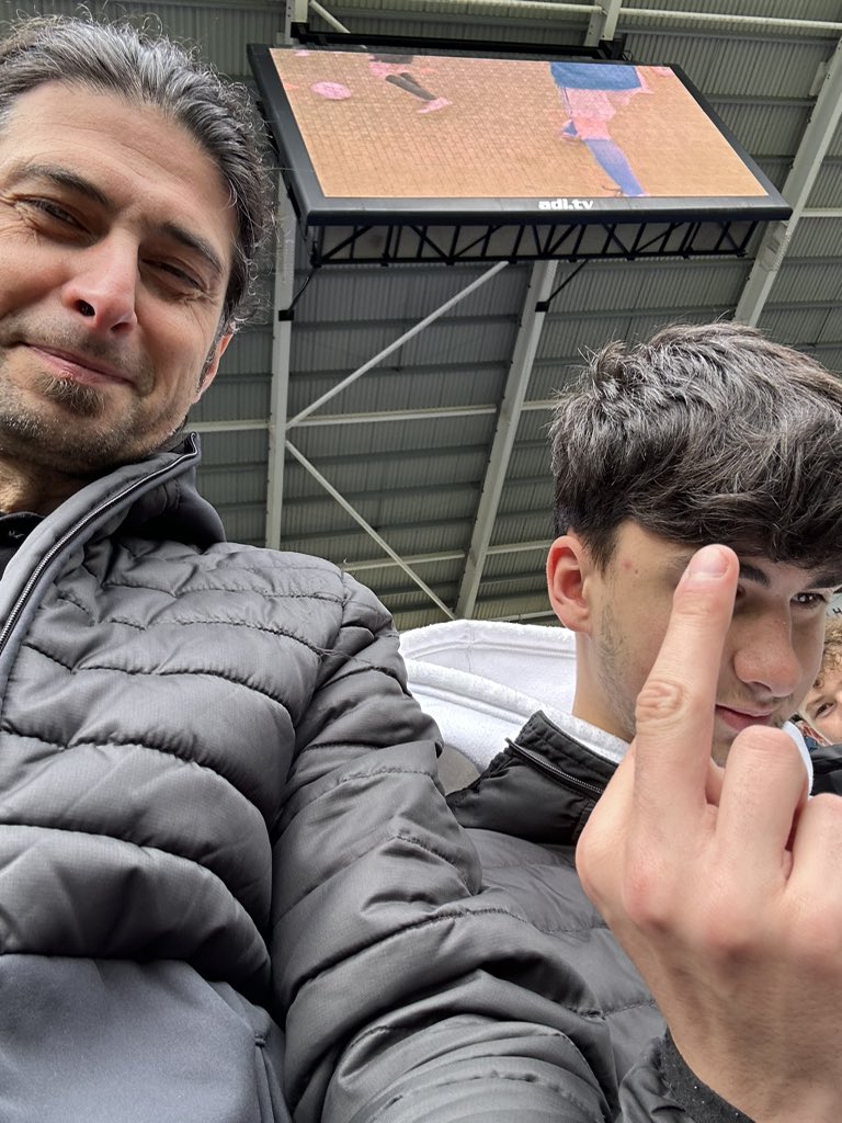 Daniel Masrani tweet media