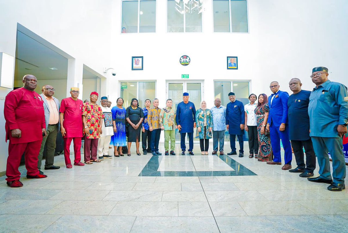 udemejo's tweet photo. Akwa Ibom Govt Brokers Partnership Deal With Indonesia On Agriculture, Aviation, - Investment
#Akwaibom
#indonesia
#Akwaibomgov
#Umoeno 
https://t.co/DNI7kWKhXY https://t.co/jaSVVQ9ZD1
