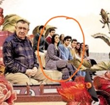 CynnamonQueen's tweet photo. @Otrosvendran Llamadme loca pero yo veo en esta grupeta a los nietos del rey emérito? Froilan y su hermana que era novia de un torero no? O su cuadrilla fans del torneo 😏 https://t.co/AQtNOCF6Ls