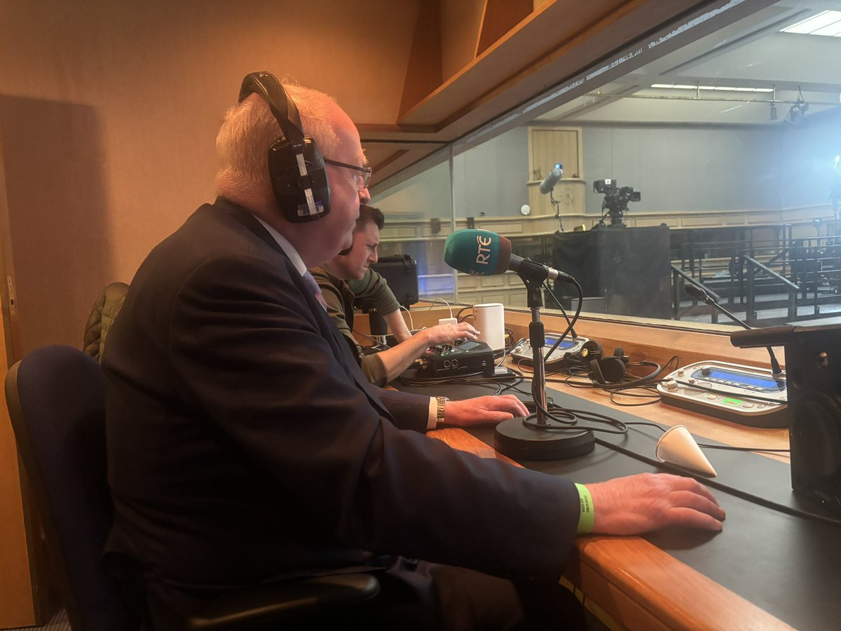 .@SenatorMcDowell tells @SaturdayRTE electorate were presented with two dud referendums and that some of the arguments from yes side amounted to emotional blackmail