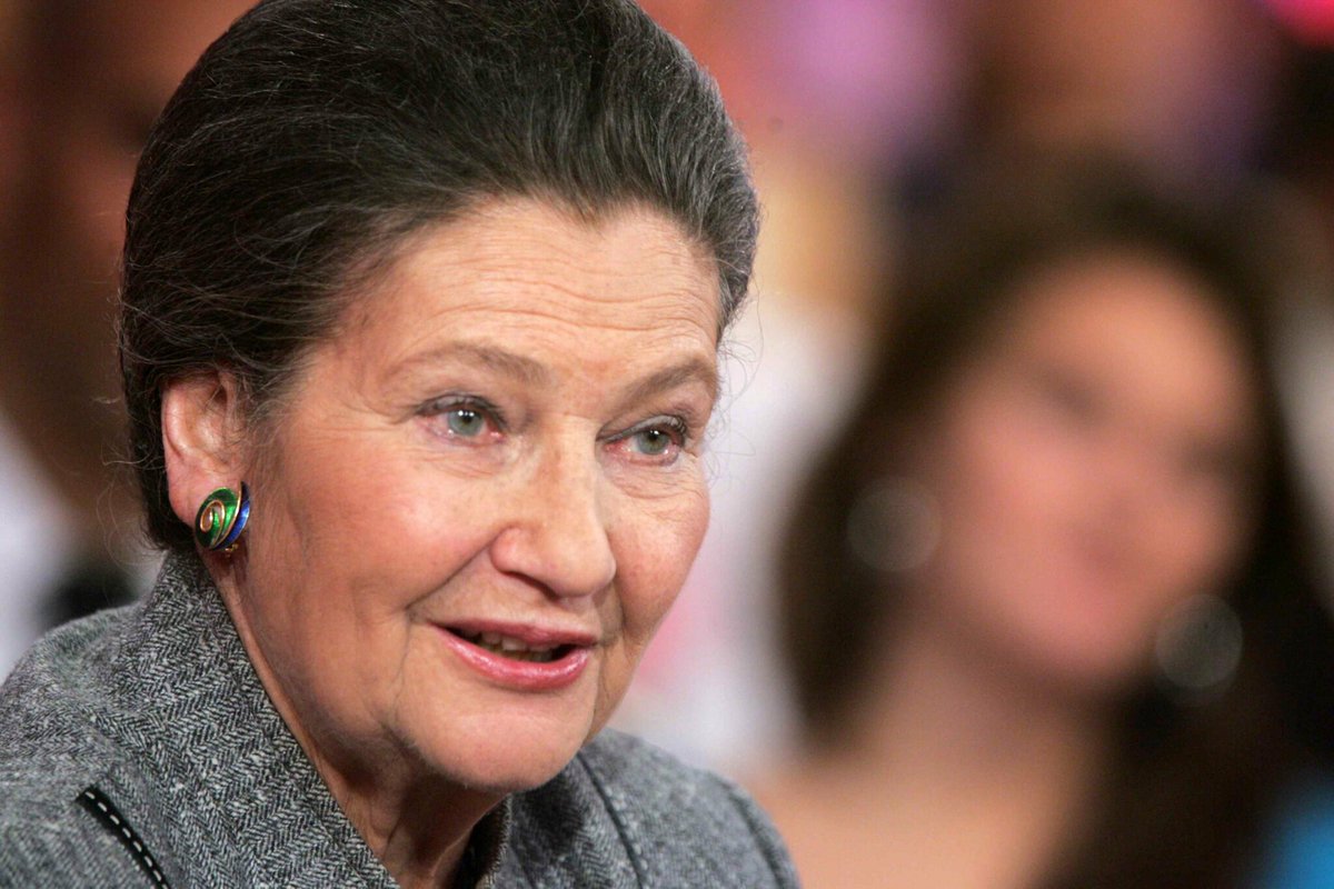 le_Parisien's tweet image. Une statue de Simone Veil vandalisée en Vendée, l’Action française revendique les dégradations

➡️ l.leparisien.fr/gv0M