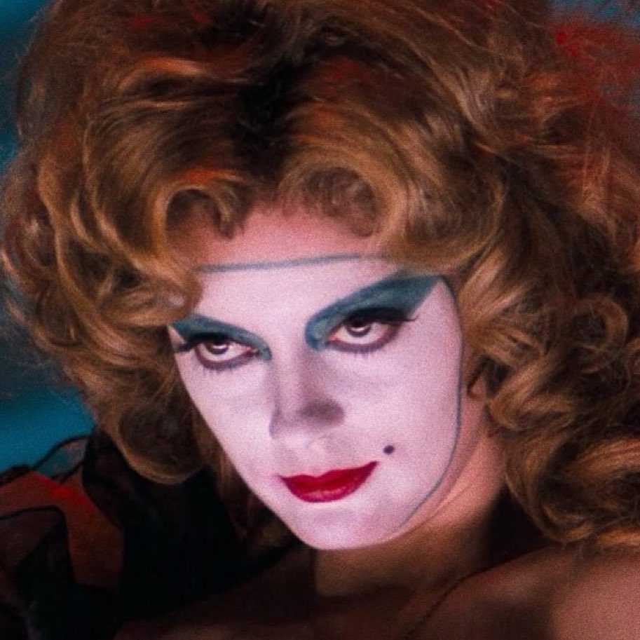 horrorsthetics's tweet photo. Susan Sarandon in The Rocky Horror Picture Show, 1975. https://t.co/4fBSamTey0