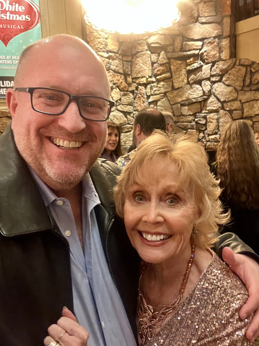 MattMcNeilShow's tweet photo. So much fun at the @ChanhassenDT with #Beautiful: The Carole King Musical.  @monetsabel is AMAZING as Carole King.

My mom loved Carole King, and so do I. Go see the show! I had a great steak, and @nancynelsonisme was there too! #SuperBonus! https://t.co/O0Mt7zDVFk