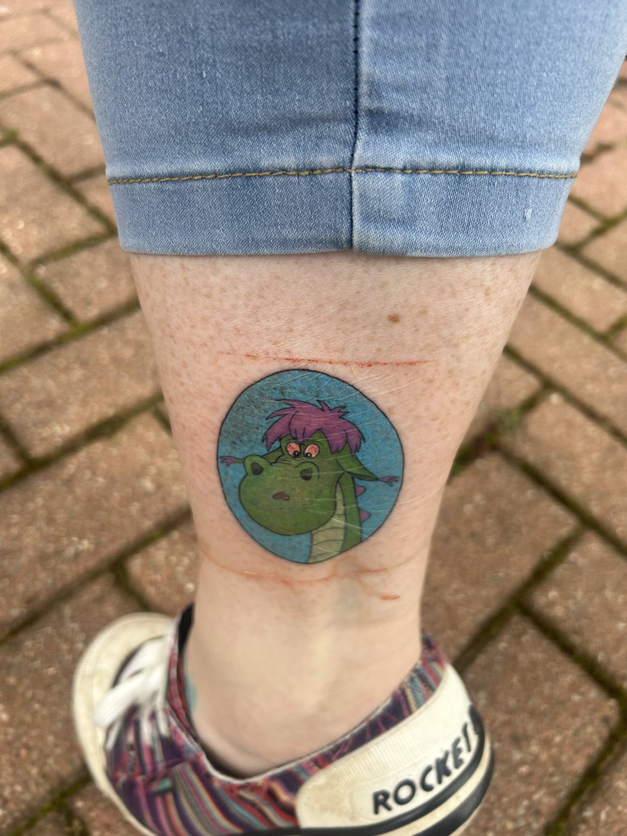 Clara Cluck tweet media