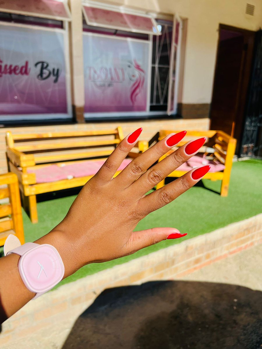 CaliNaliii's tweet photo. I served and my nail tech ate🙃 https://t.co/wbTYdoASWf