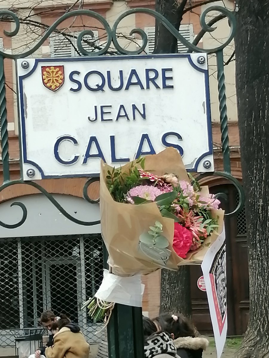 MichelGodicheau's tweet photo. Hommage à Jean #Calas et à son défenseur #Voltaire à #Toulouse avec la #librepensee de Haute-Garonne https://t.co/JJB4SyspTf
