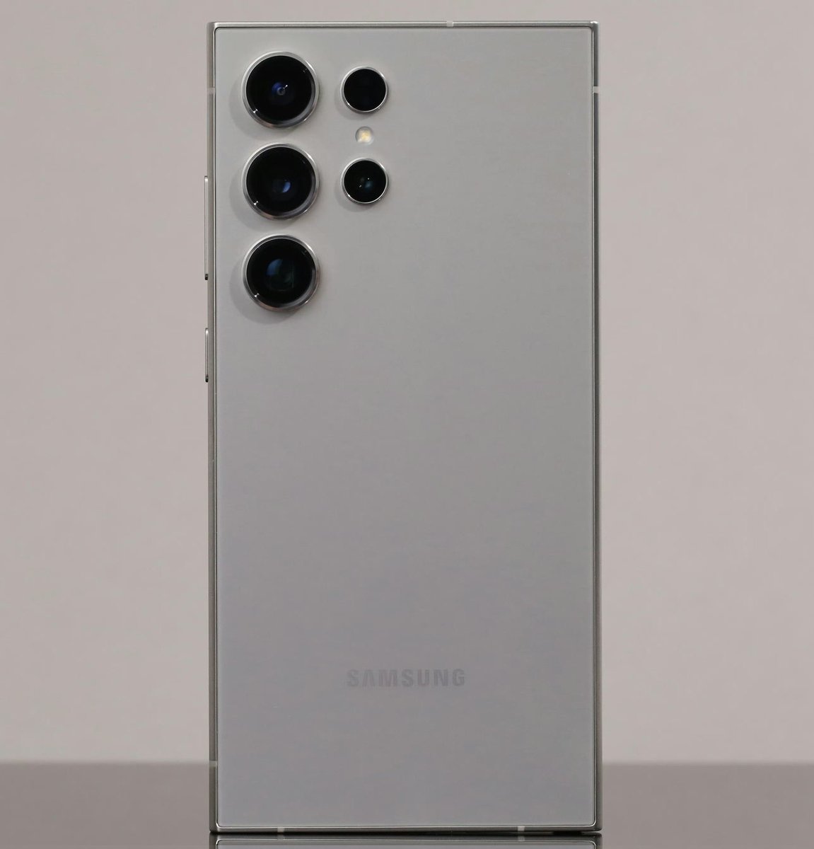 NexelTech's tweet image. At this point do you think that s24 ultra will be the king of smartphones in 2024?

#S24Ultra #samung