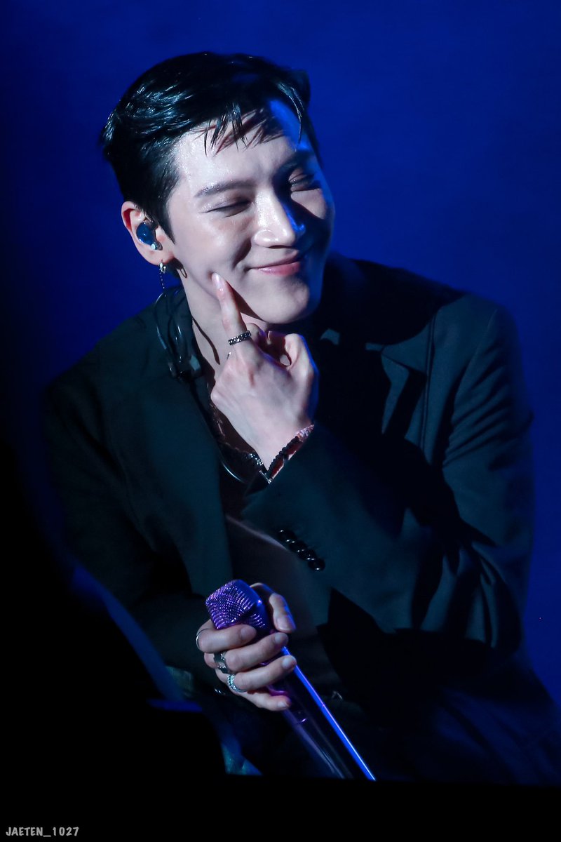 jaeten_1027's tweet photo. 240309 TEN 1st FANCON[1001] IN HONGKONG

I love the way you're talking to TEN💜

#TEN #텐 
#TEN_FIRST_FANCON_IN_HONGKONG https://t.co/jFms6xs0w1