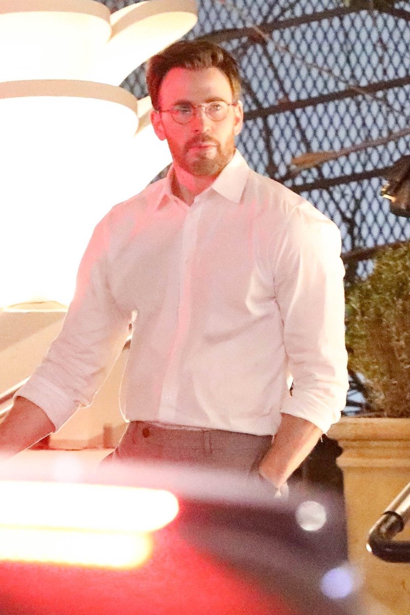 PiccolaMafs's tweet photo. La vida de CASADO DE MI MARIDO hevdhdbdjdjdjdkdbdkdbdldndlsmsjdbdjdjdkdnd por favor 🥴🔥 necesito video se que existe LO NECESITO hebdjdbdkdndkdnd POR FAVOR es que no puede ser así de perfecto y de real al tiempo es que 🥴🔥🔥🔥 #ChrisEvans #CEvans https://t.co/Wa1sPWsSIe